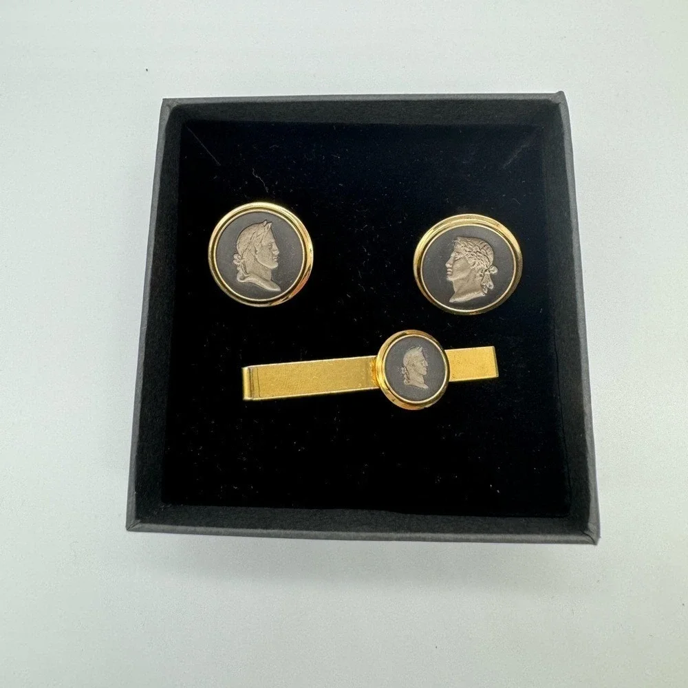 Wedgwood black Cameo Cufflinks Tie Clip Set Gold Tone Mens Formal Gift for him